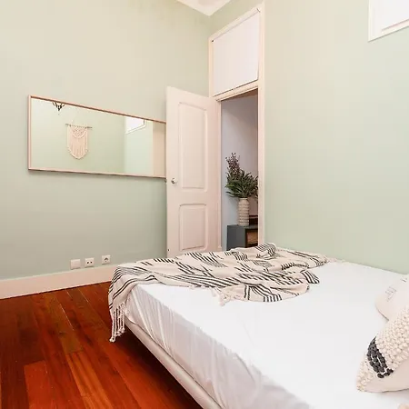 Charming 3 Bedroom Apartment At Anjos *