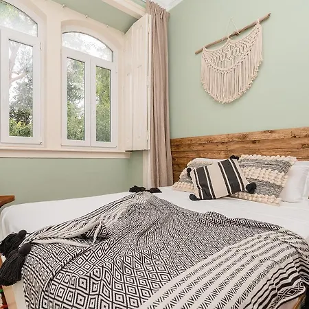 아파트 Charming 3 Bedroom Apartment At Anjos 리스본